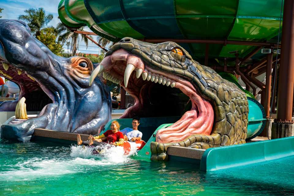 Pattaya Columbia Pictures Aquaverse Water Park Ticket | Thailand