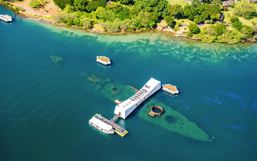 Pearl Harbor, Arizona Memorial, and Battleship Missouri Full-Day Tour Image 4