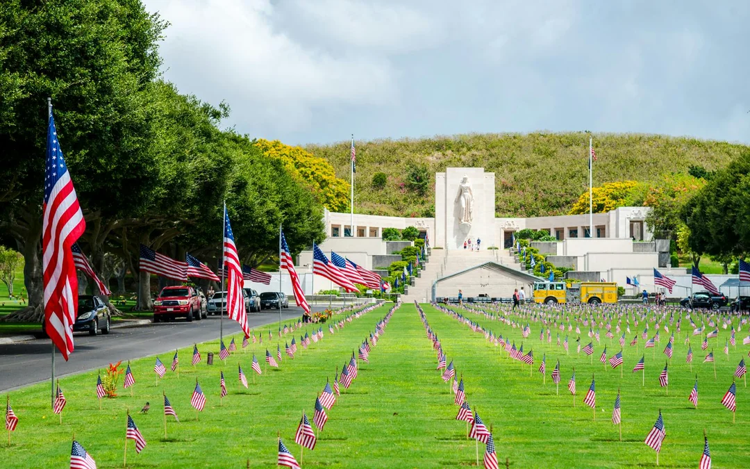 Pearl Harbor, Arizona Memorial, and Honolulu City Half-Day Tour Image 3