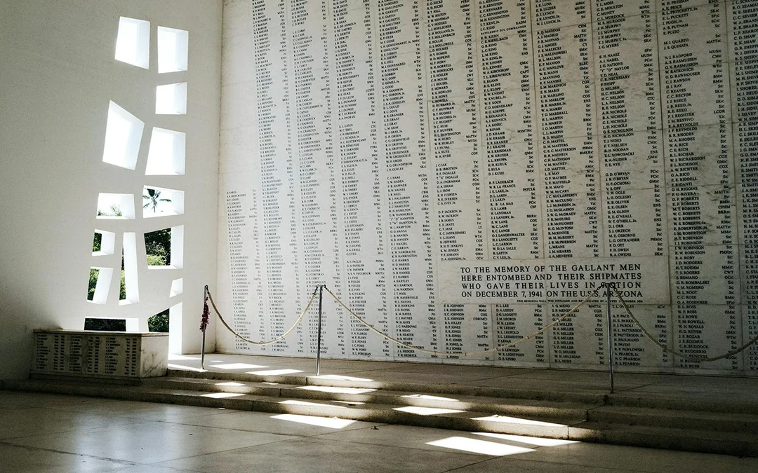 Pearl Harbor USS Arizona Memorial & Battleship Missouri Tickets with Transportation Image 2