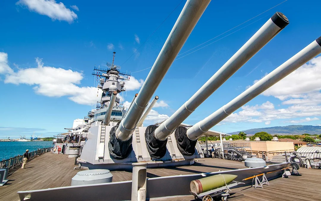 Pearl Harbor USS Arizona Memorial & Battleship Missouri Tickets with Transportation Image 3