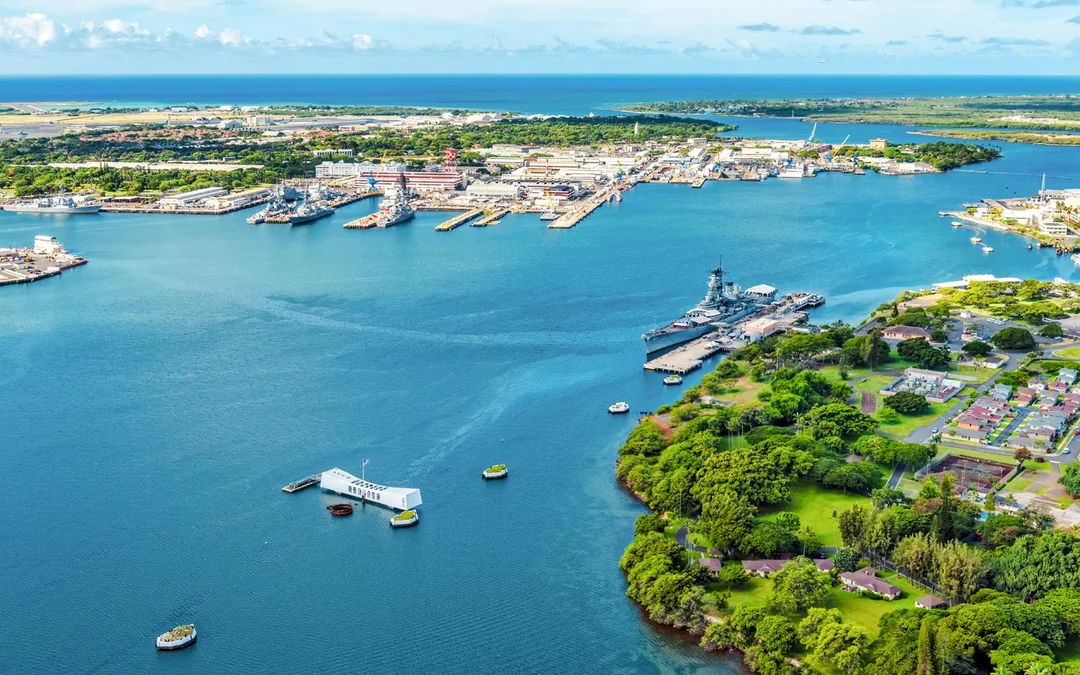 Pearl Harbor USS Arizona Memorial & Honolulu City Tour + Lunch Image 3