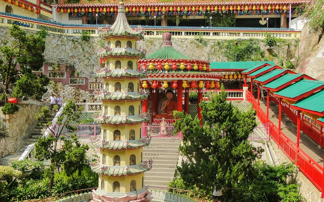 Penang Hill & Kek Lok Si Chinese Temple Half-Day Tour Image 3