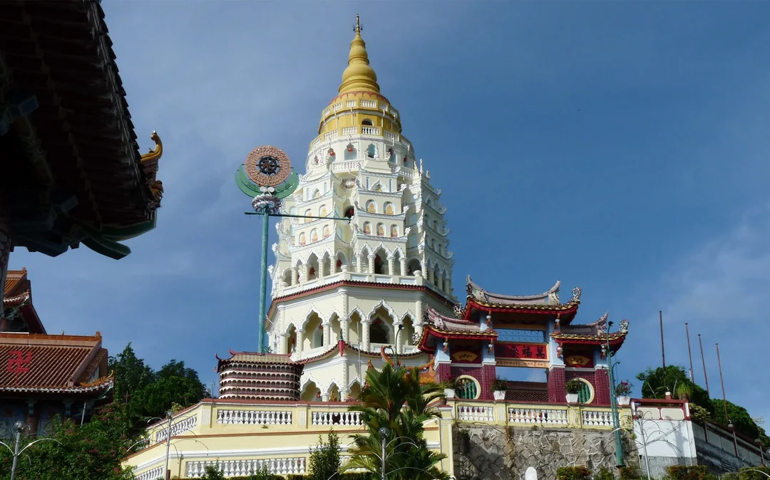 Penang Hill & Kek Lok Si Chinese Temple Half-Day Tour Image 5