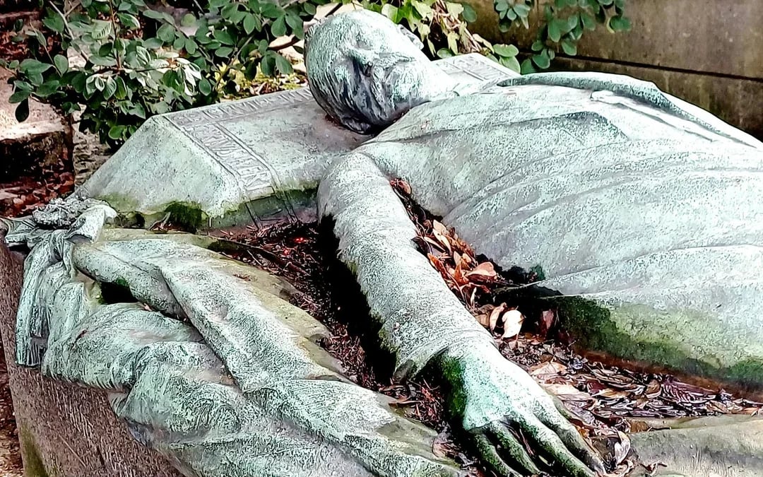 Pere Lachaise Cemetery Escape Game: Who Killed Victor? Image 8