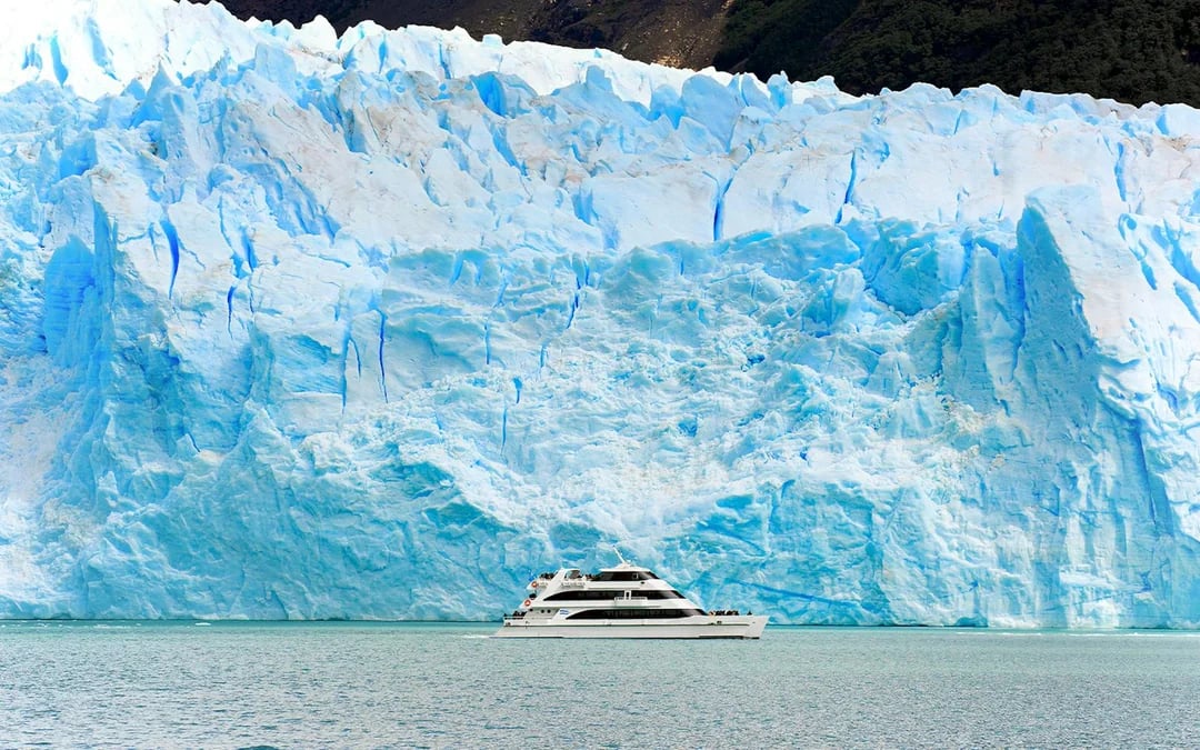 Perito Moreno, Spegazzini & Upsala Glaciers Full-Day Premium Cruise Image 2