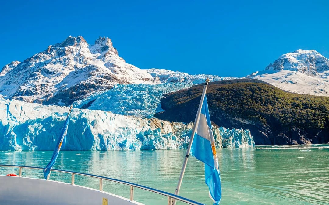 Perito Moreno, Spegazzini & Upsala Glaciers Full-Day Premium Cruise  Image 8