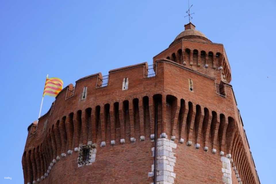 Perpignan city highlights walking tour with a local guide