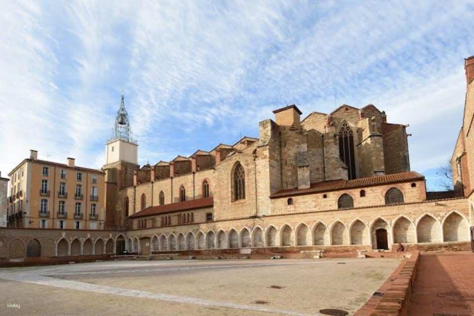Perpignan city highlights walking tour with a local guide