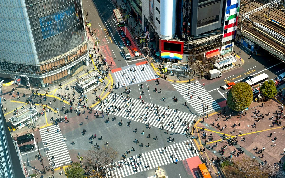 Personalized Photoshoot at Shibuya Crossing Image 2