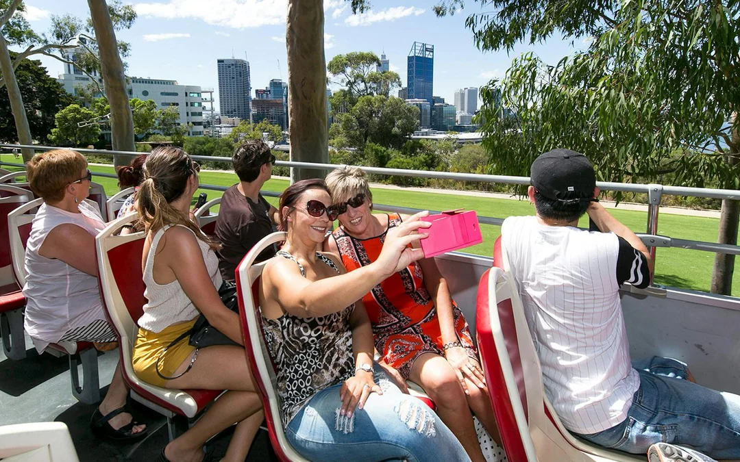 Perth Hop-on-Hop-off Bus Tour Image 2