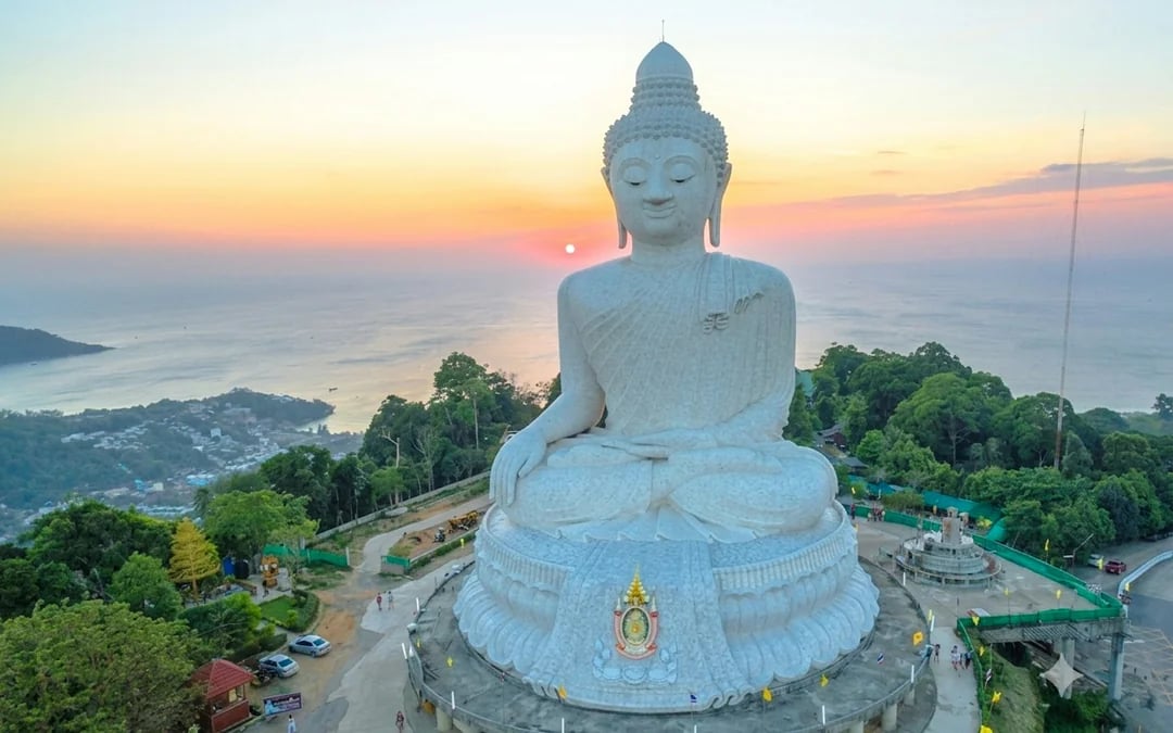 Phuket City Highlights Small-Group Guided Tour with Nui Beach and Big Buddha Image 3