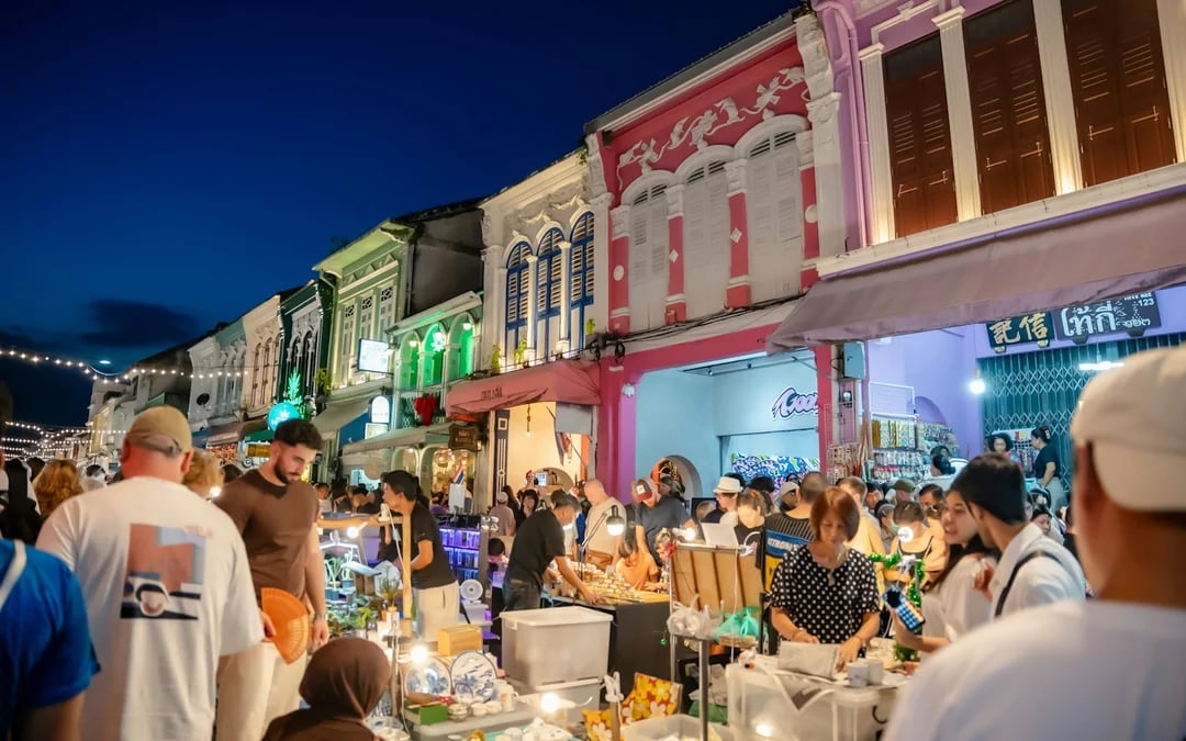 Phuket City Highlights Tour with Night Market Image 11