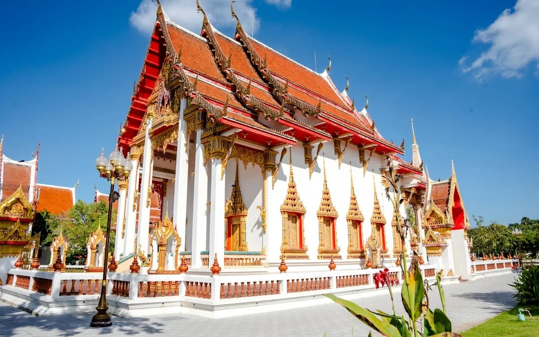 Phuket City Highlights Tour with Night Market Image 4
