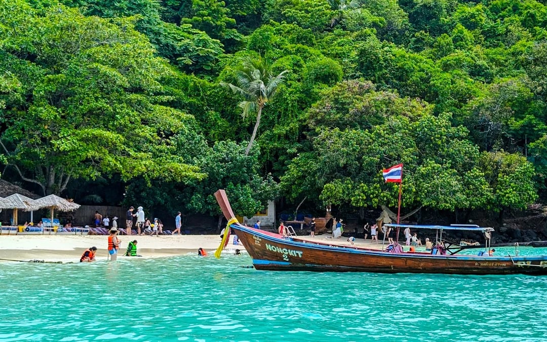 Phuket: Coral Island Private Longtail Boat Round-Trip Transfer Image 7