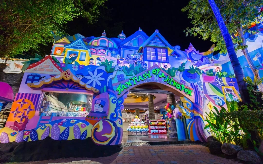 Phuket Fantasea Group Saver Tickets: Group of 3 & More Image 11
