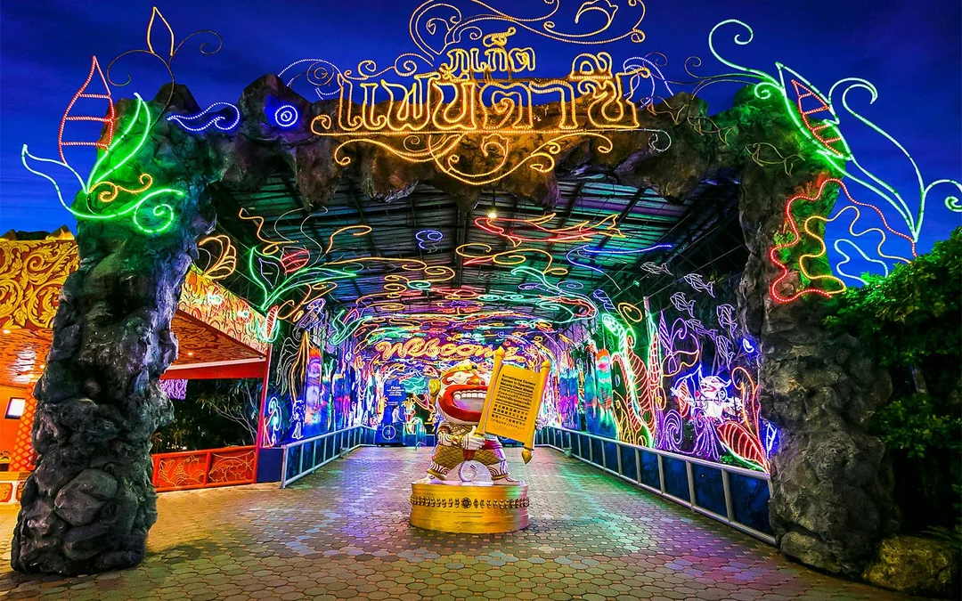 Phuket Fantasea Tickets with Round-Trip Shared Transfers & Optional Dinner Image 8
