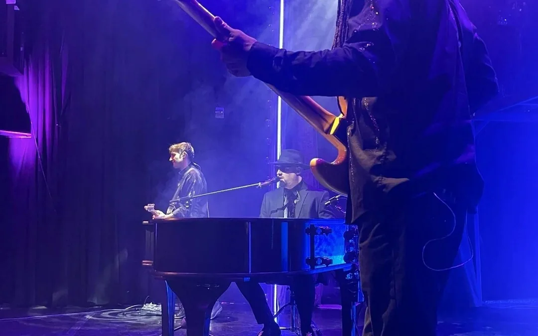 Piano Man: A Tribute to Elton John & Billy Joel Image 4