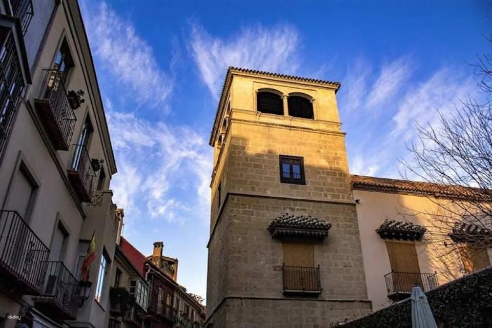 Picasso Guided Walking Tour in Malaga
