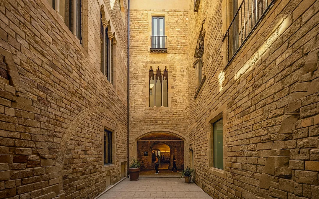 Picasso Museum Barcelona Skip-the-Line Tickets with Free Gothic Quarter Tour Image 2