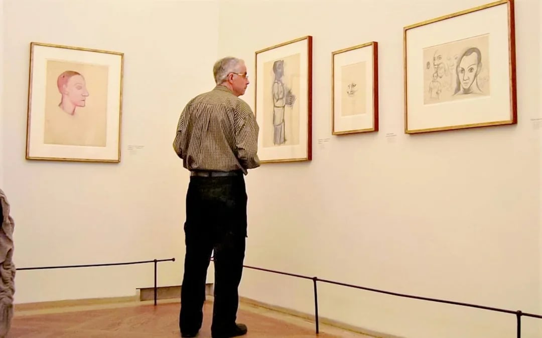Picasso Museum Tickets and Seine River Cruise Image 1