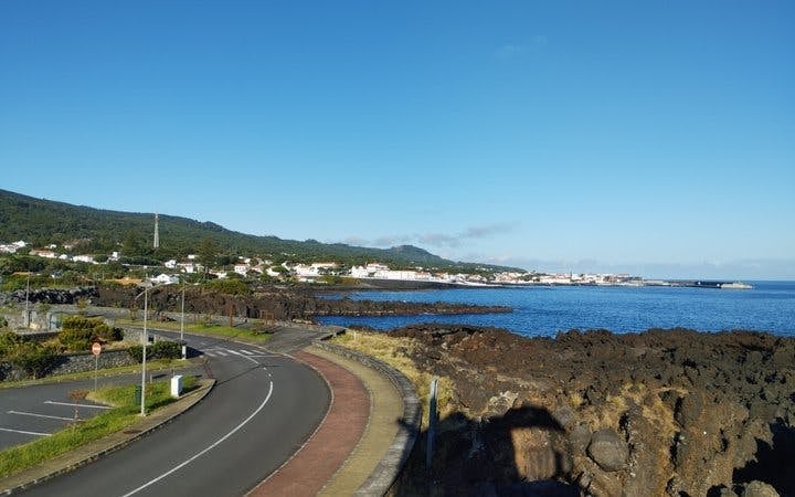 Pico Island Small-Group Guided Tour: Volcanoes, UNESCO Vineyards, and Local Culture Image 2