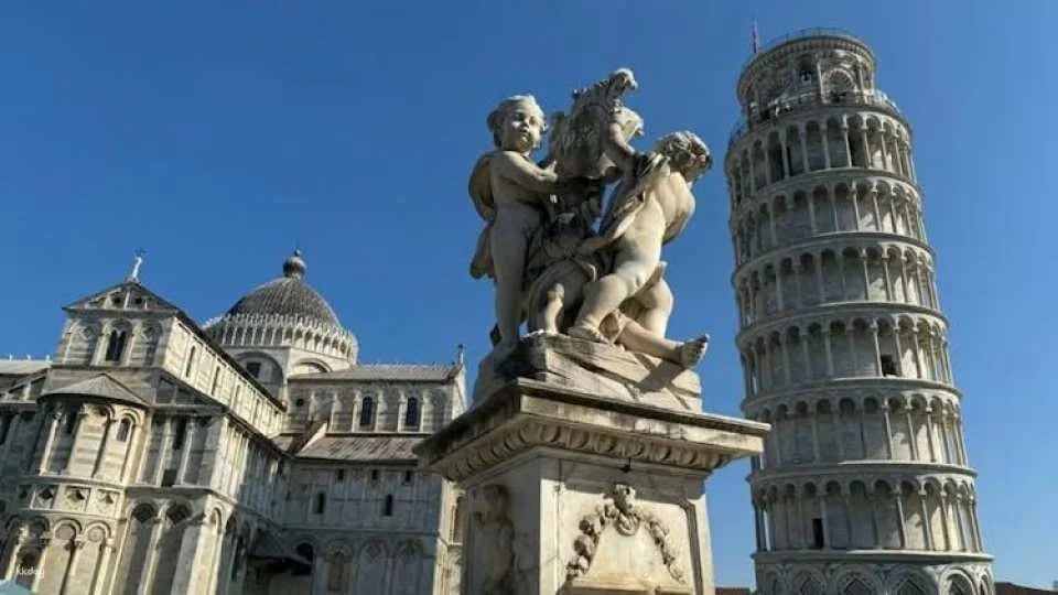 Pisa, San Gimignano, Siena and Chianti day trip with lunch