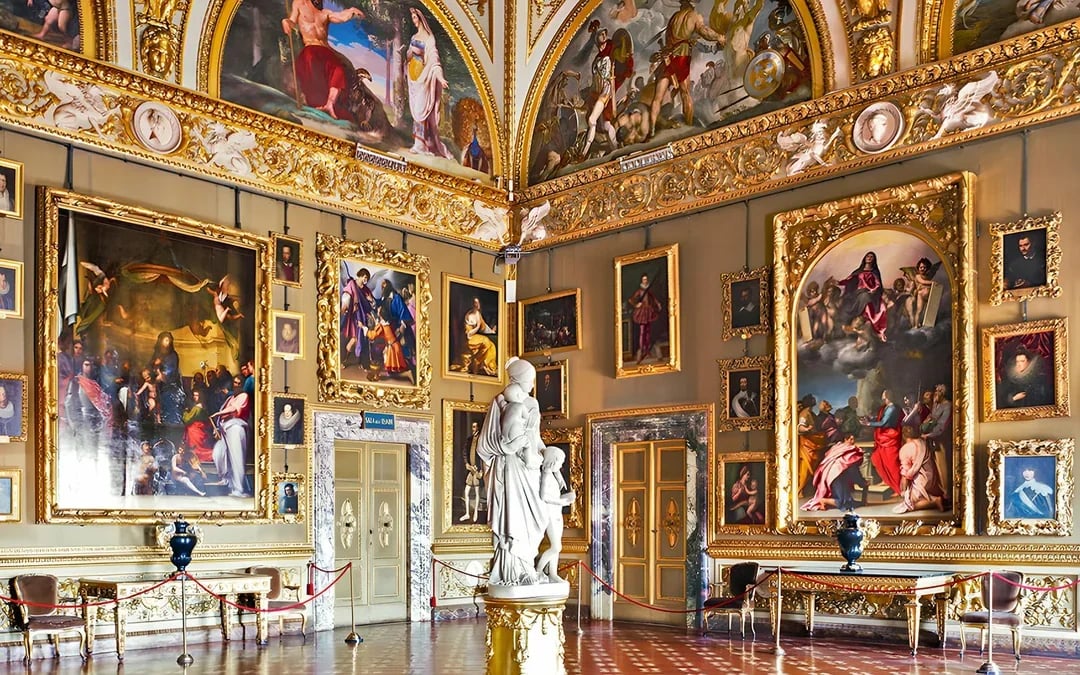 Pitti Palace & Boboli Gardens Private Tour Image 3