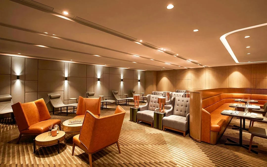 Plaza Premium First Class Lounge with Infinity Room at Hong Kong International Airport (Gate 1) Image 6