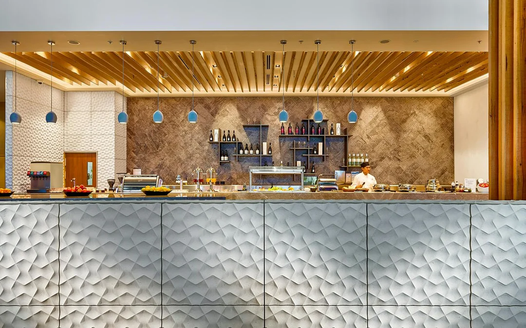 Plaza Premium Lounge Access at Brisbane Airport: International Departures Image 2