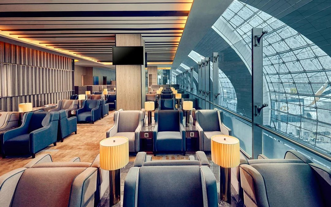 Plaza Premium Lounge Access at Dubai International Airport: Terminal 3 Departures Image 10