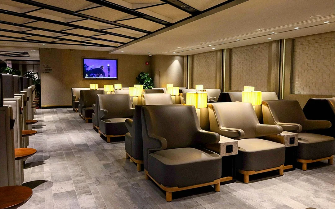 Plaza Premium Lounge Access at Hong Kong International Airport: Standard Lounge (Gate 1, 35, and 60) Image 12