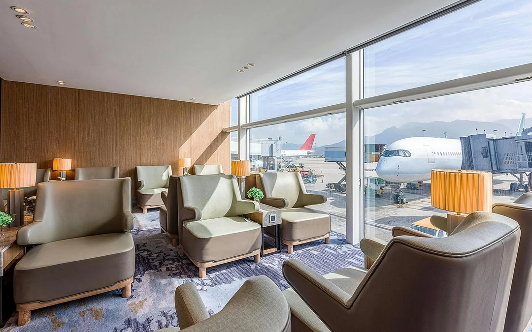 Plaza Premium Lounge Access at Hong Kong International Airport: Standard Lounge (Gate 1, 35, and 60) Image 4