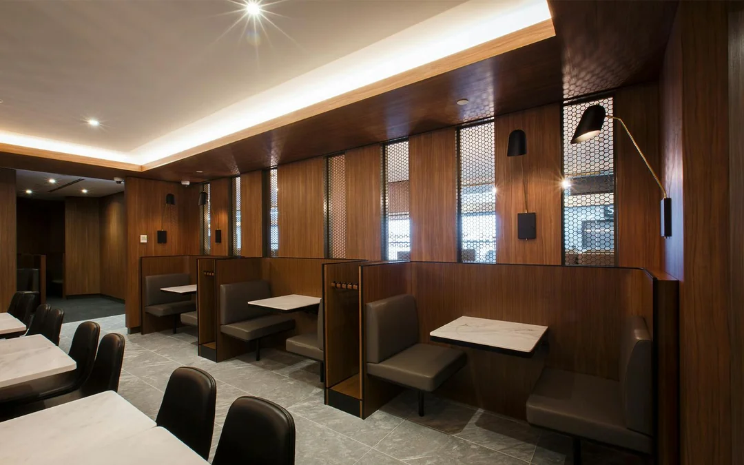 Plaza Premium Lounge Access at Melbourne Airport: T2, International Departures Image 5