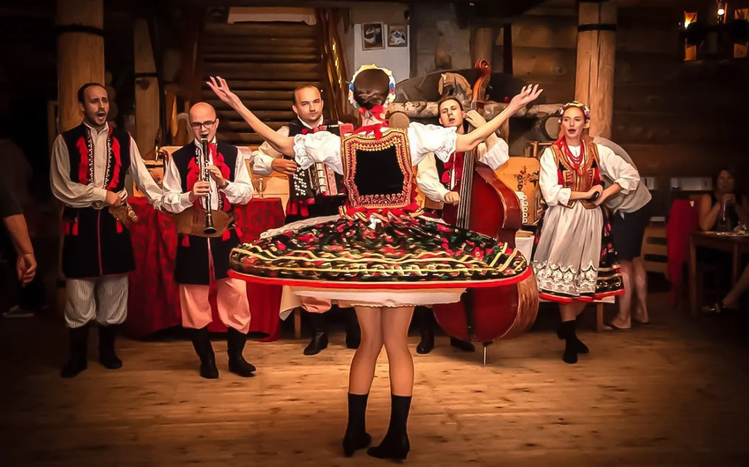 Polish Folk Show with All-You-Can-Eat Dinner Image 2