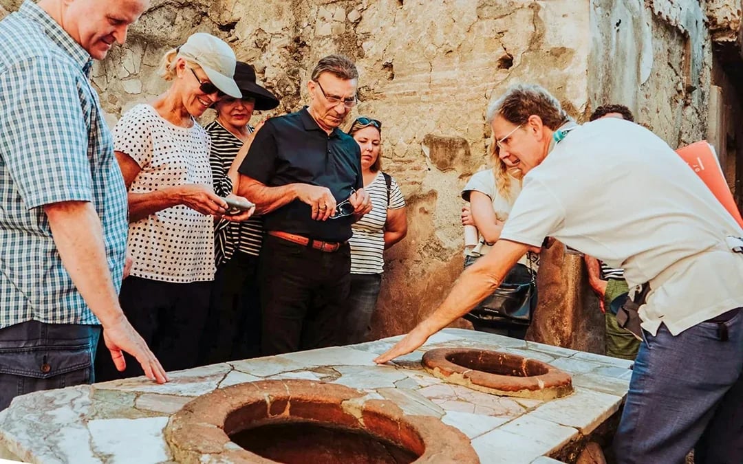 Pompeii and Herculaneum Guided Tour by High-Speed Train from Rome Image 6