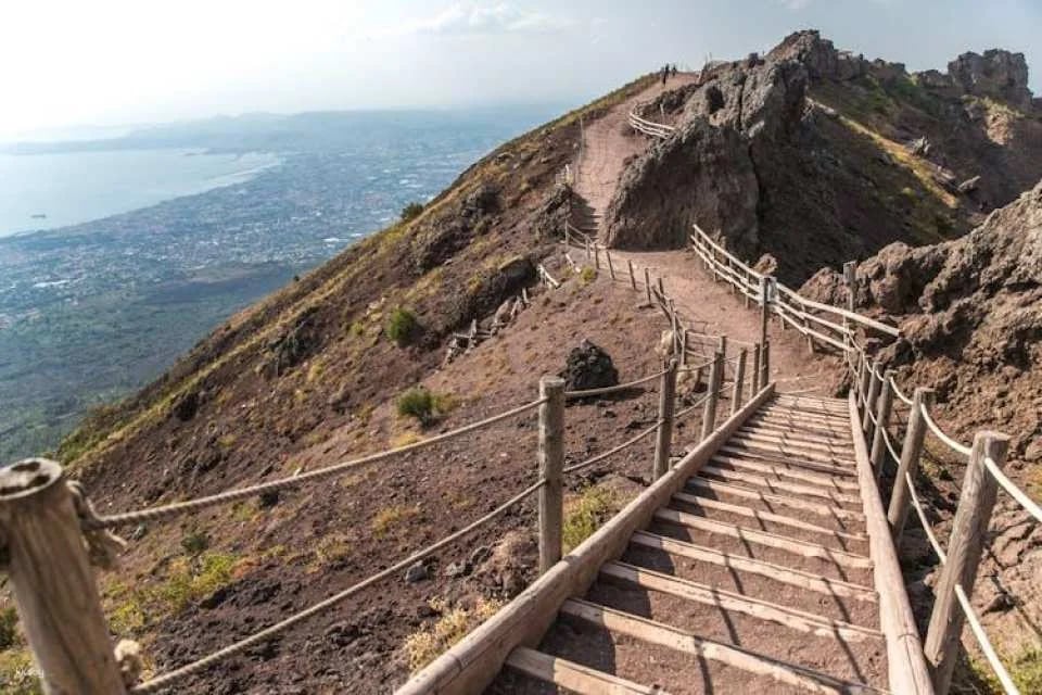 Pompeii and Vesuvius volcano skip the line guided tour from Sorrento