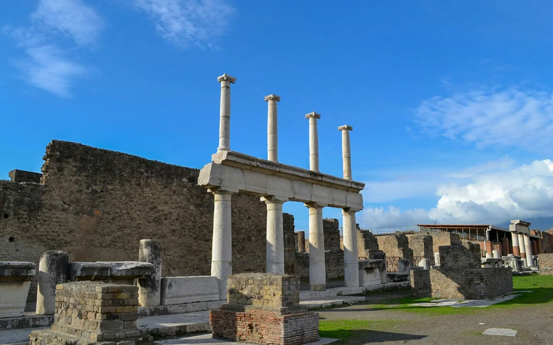 Pompeii & Villa of Mysteries Small Group Guided Tour Image 3