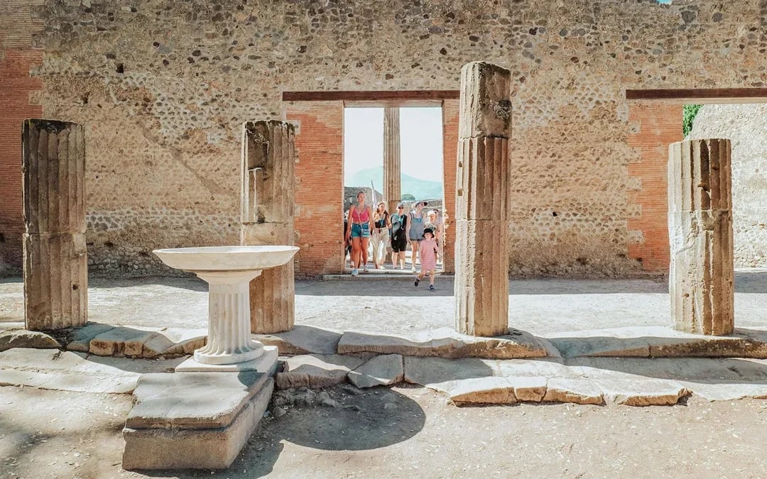 Pompeii & Villa of Mysteries Small Group Guided Tour Image 4