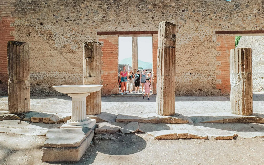 Pompeii & Villa of Mysteries Small Group Guided Tour Image 4