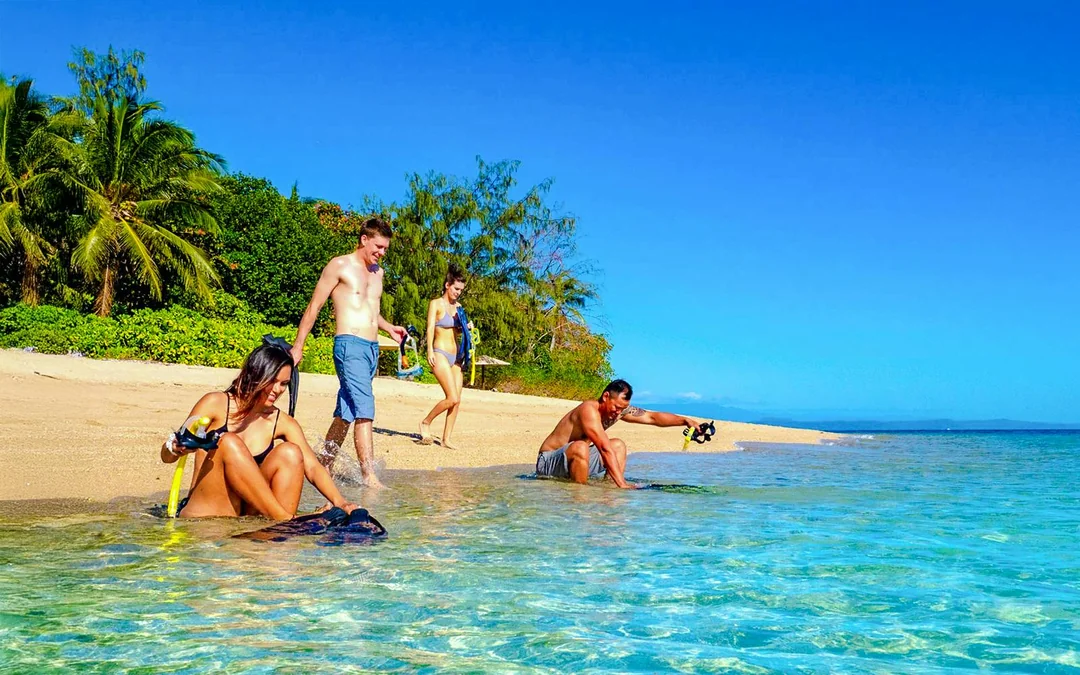 Port Douglas to Low Isles Island Cruise with Guided Snorkel Image 2