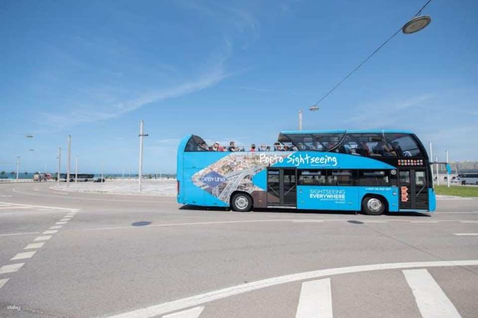 Porto 24 hours hop-on hop-off bus tour