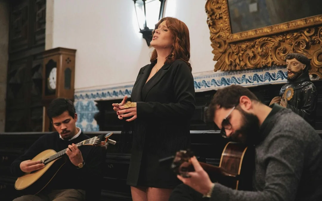 Porto: Fado Show with Guided Tour in a Historic Monastery Image 2