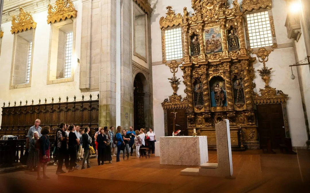 Porto: Fado Show with Guided Tour in a Historic Monastery Image 3