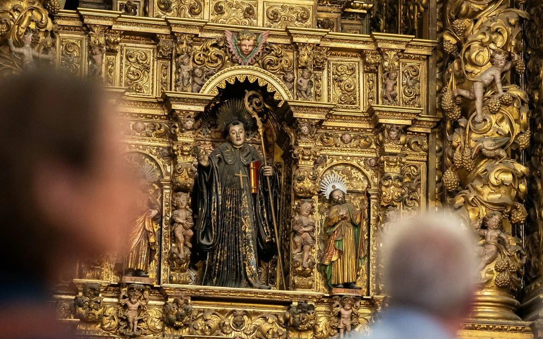 Porto: Fado Show with Guided Tour in a Historic Monastery Image 5