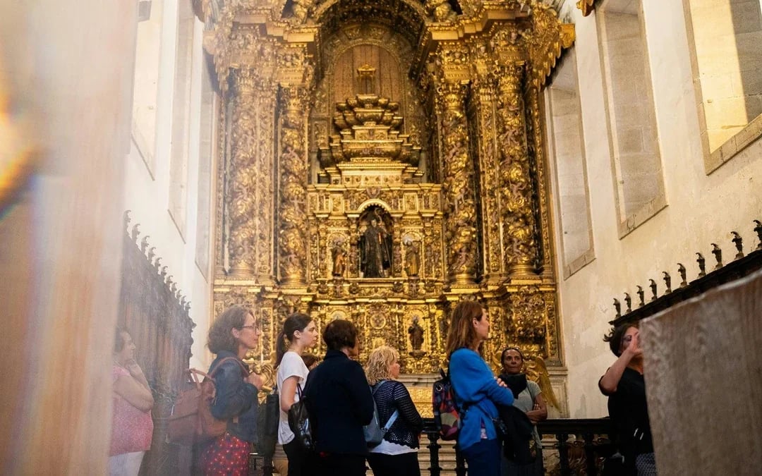 Porto: Fado Show with Guided Tour in a Historic Monastery Image 7