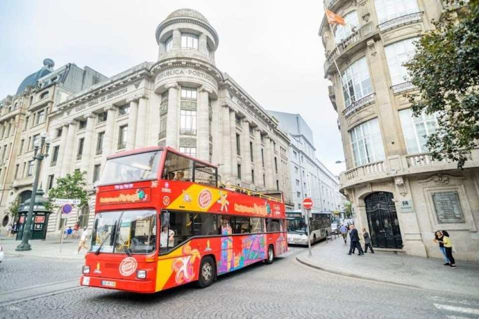 Porto Hop-On Hop-Off Bus Tour