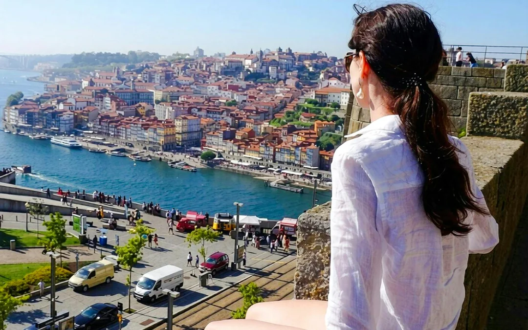 Porto Signature Experience: Walking Tour with Wine Cellar Visit Image 1
