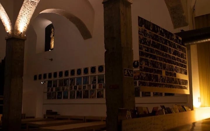 Portuguese Dinner and Fado Live Concert at Historic Roman Theatre Venue in Lisbon Image 5