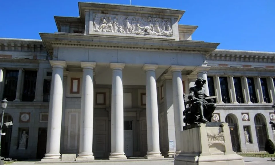 Prado Museum guided tour with optional tapas or e-bike ride